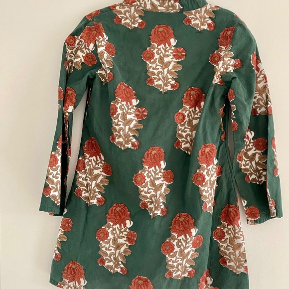 Forest Green Marigold Print Tunic Top - Picture 2 of 4